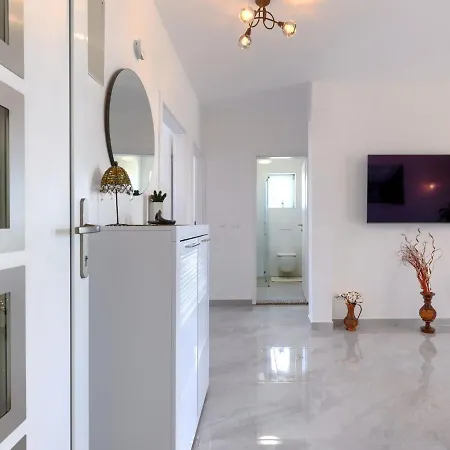 Muki-2 By Interhome Medolino