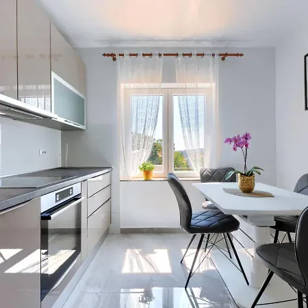Muki-2 By Interhome